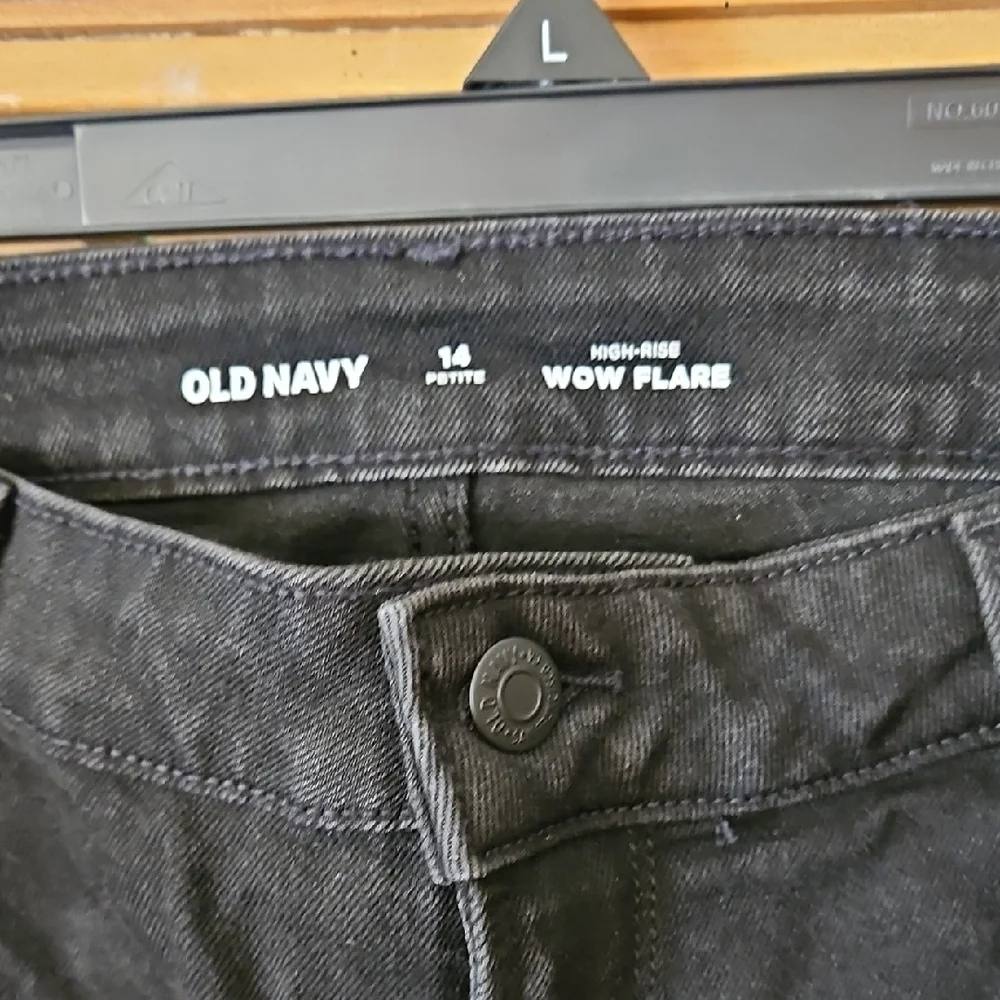 Old Navy Black High-Rise Wow Flare Jeans - Picture 2 of 7